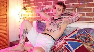 Free Live Sex Chat With BobbyKents