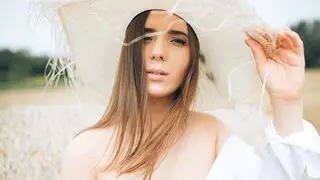 Free Live Sex Chat With LiaraTesoni